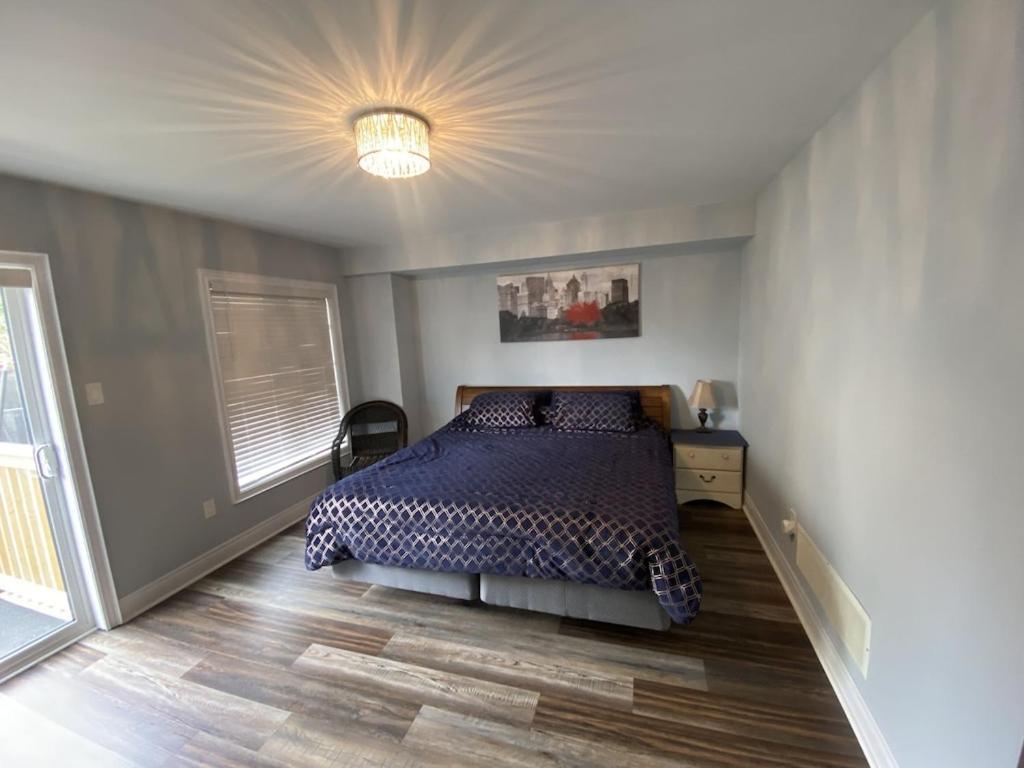 2 Bedroom With 2 Ensuites Unit In * Richmond Hill